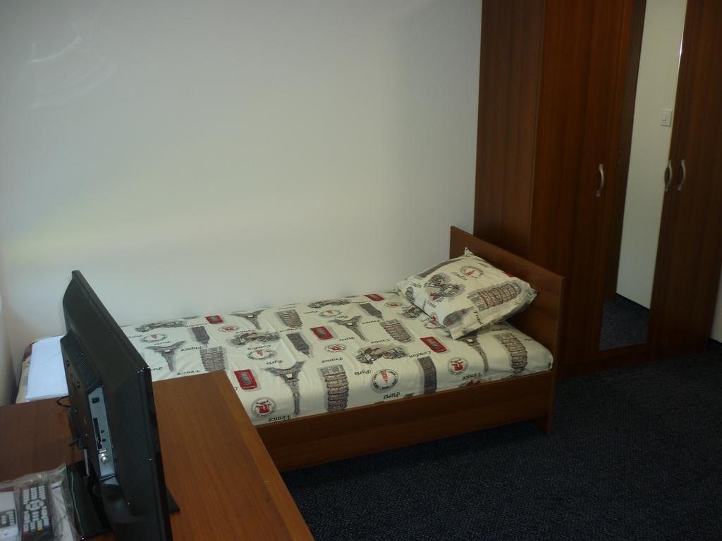 Yalta Guesthouse Ruse Bagian luar foto