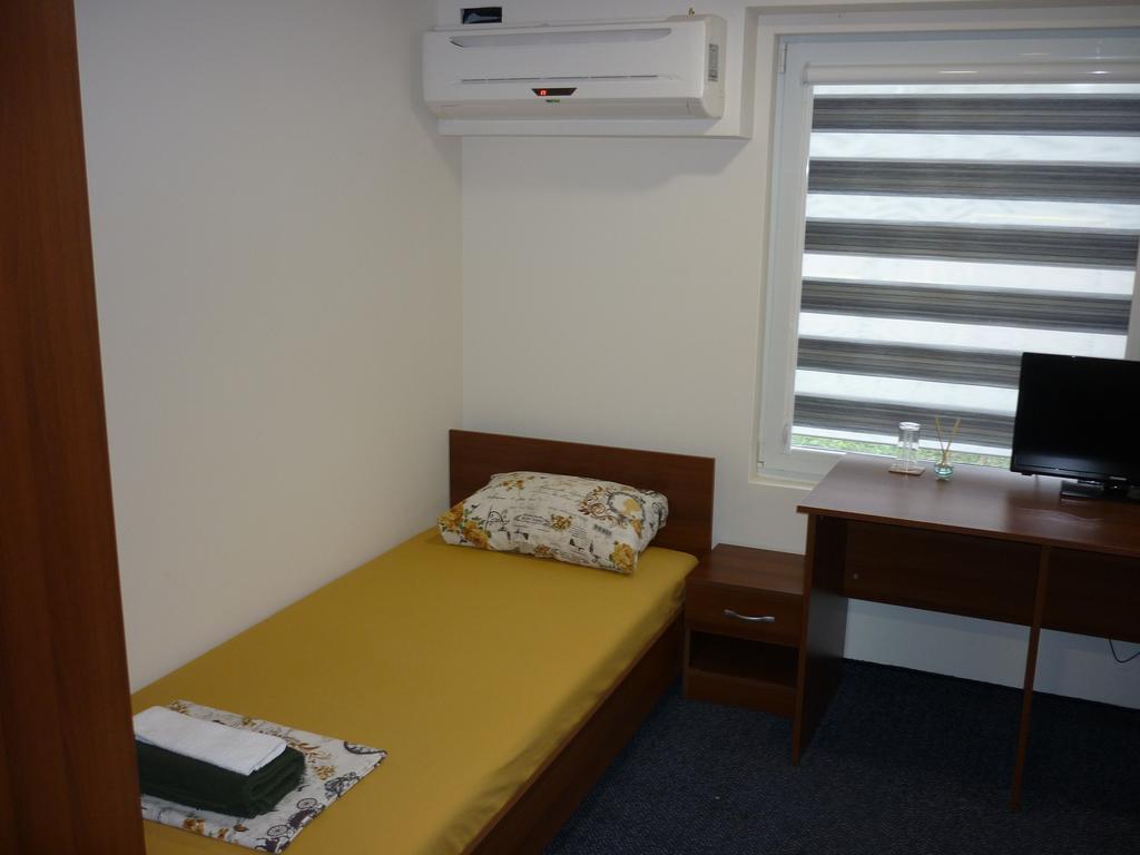 Yalta Guesthouse Ruse Bagian luar foto